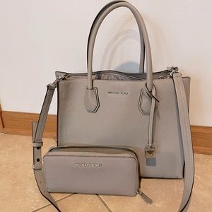 Michale Kors Bundle (Macys not outlet) GENTLY USED handbag and matching wallet.